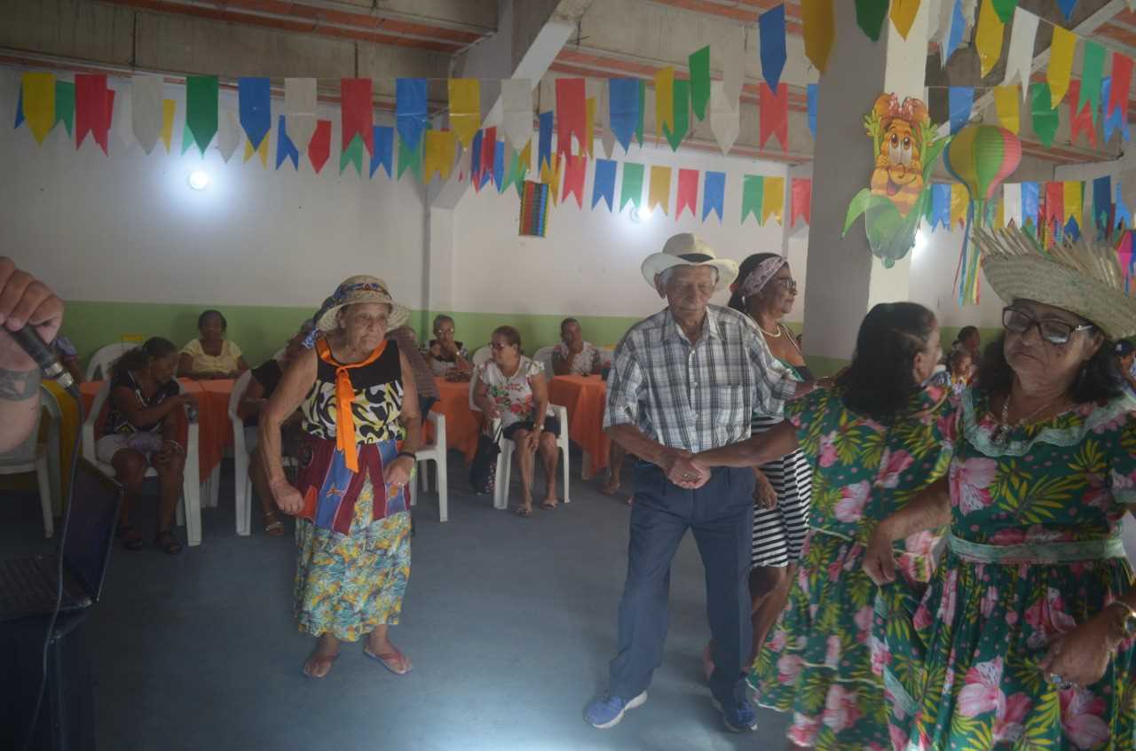 Camacã: Secretaria de Assistência Social realiza o Arraiá do Clube dos idosos